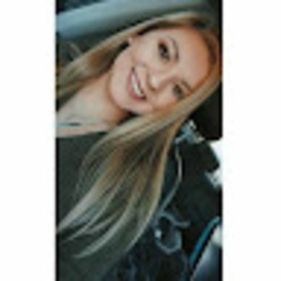 Meet your Posher, Karrissa - Picture 1 of 1